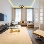 Venus Apartments - Paulay Ede II